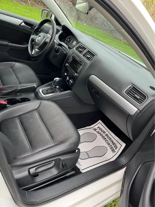 2014 Volkswagen A6 Jetta - Image 12 of 14