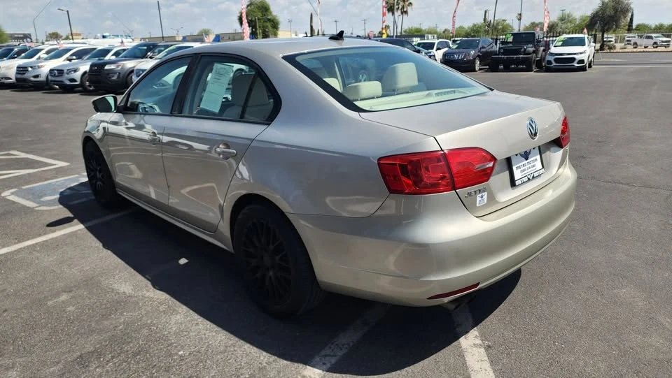 2014 Volkswagen A6 Jetta - Image 6 of 20