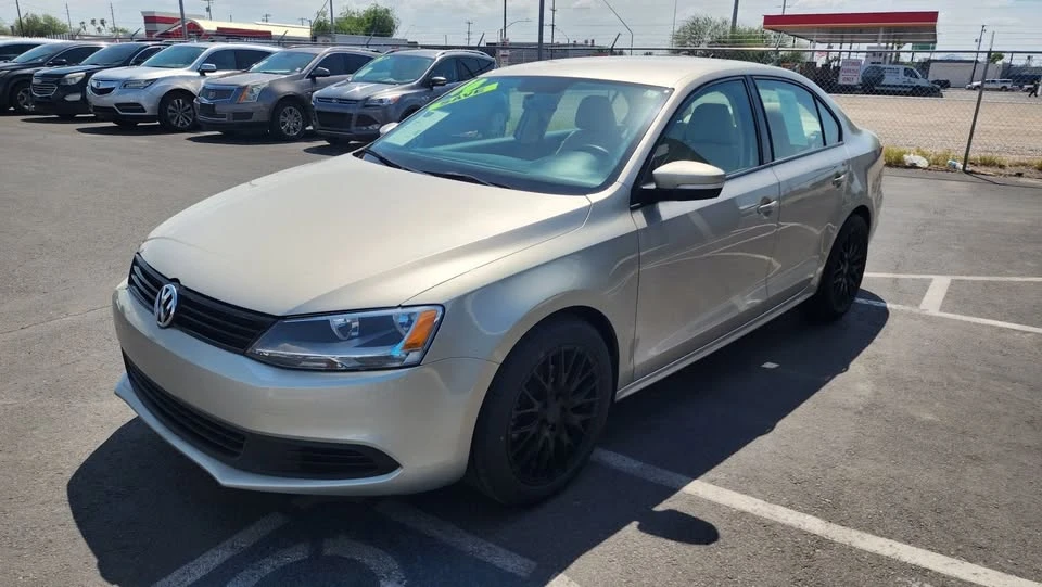 2014 Volkswagen A6 Jetta - Image 8 of 20
