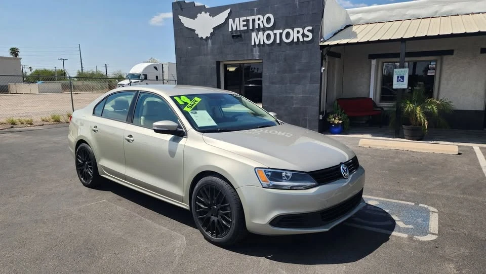 2014 Volkswagen A6 Jetta - Image 2 of 20