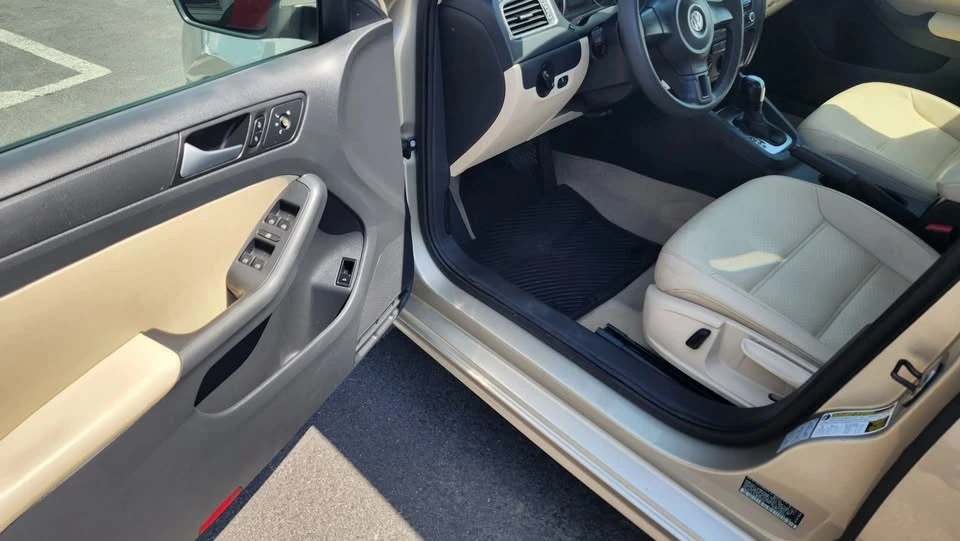 2014 Volkswagen A6 Jetta - Image 11 of 20
