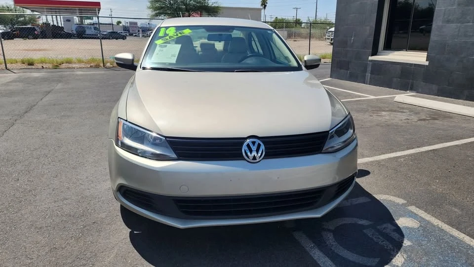 2014 Volkswagen A6 Jetta - Image 9 of 20