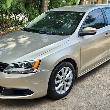 2014 Volkswagen Jetta 1.8T SE Sedan