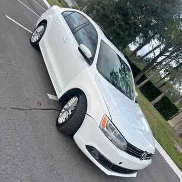 2014 Volkswagen Jetta 1.8T SEL Premium Sedan 4D