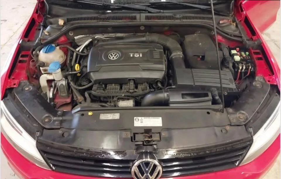 2014 Volkswagen A6 Jetta - Image 5 of 8