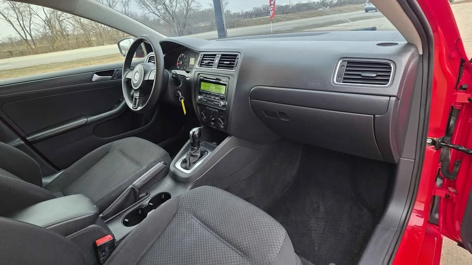 2014 Volkswagen A6 Jetta - Image 16 of 20