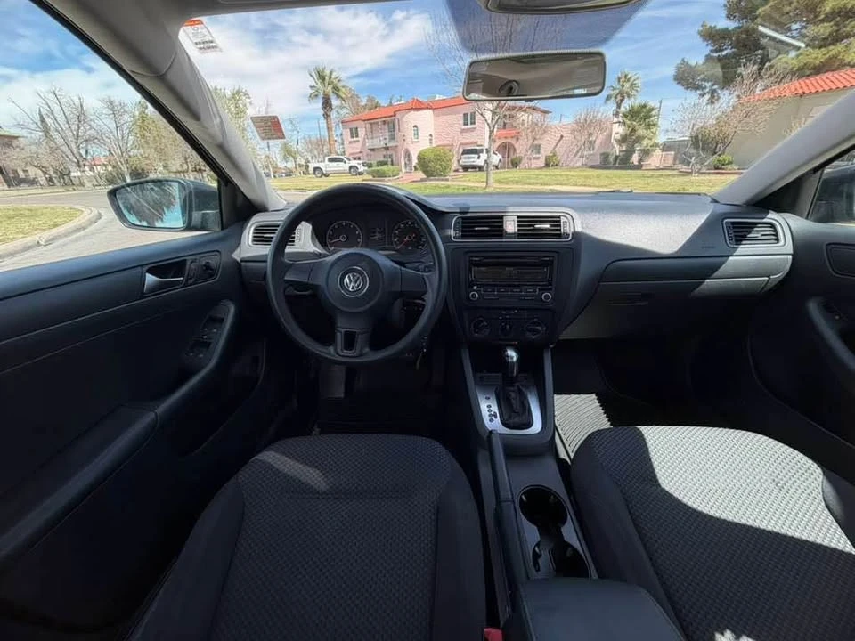 2014 Volkswagen A6 Jetta - Image 9 of 20