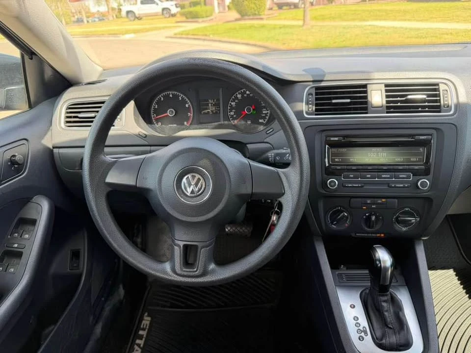 2014 Volkswagen A6 Jetta - Image 10 of 20