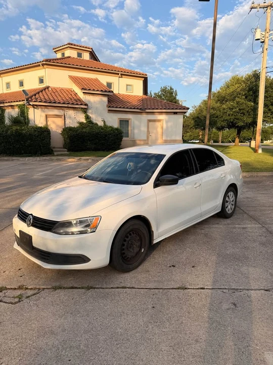 2014 Volkswagen A6 Jetta - Image 3 of 10