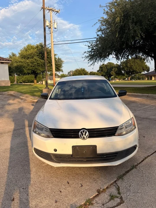 2014 Volkswagen A6 Jetta - Image 2 of 10