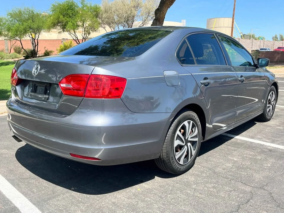 2014 Volkswagen A6 Jetta - Image 2 of 6