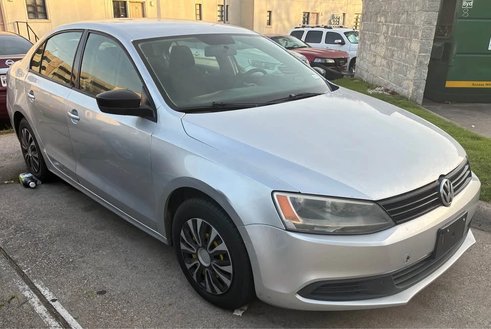 2014 Volkswagen A6 Jetta - Image 2 of 19