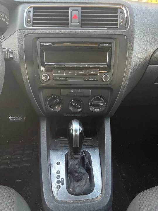 2014 Volkswagen A6 Jetta - Image 8 of 19