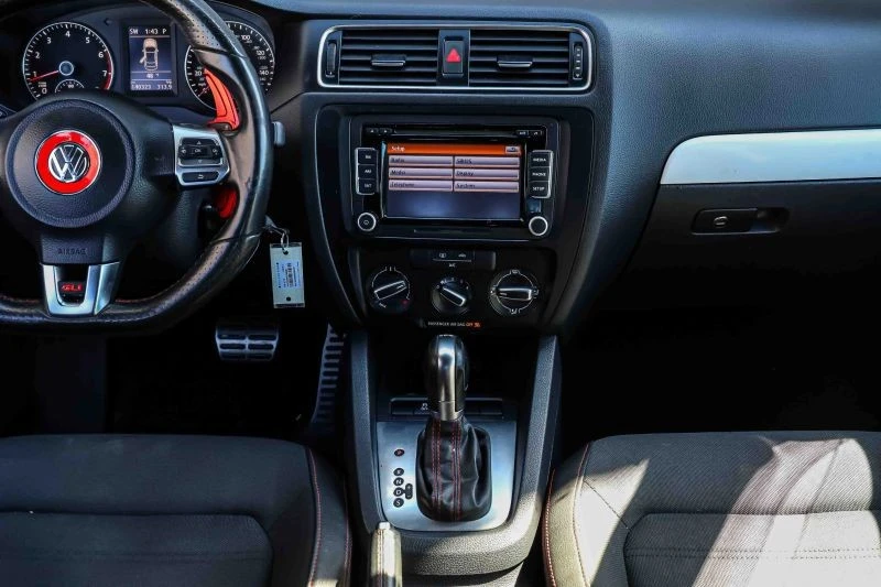 2014 Volkswagen A6 Jetta - Image 10 of 12