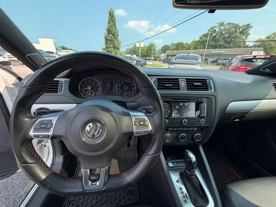 2014 Volkswagen A6 Jetta - Image 16 of 20