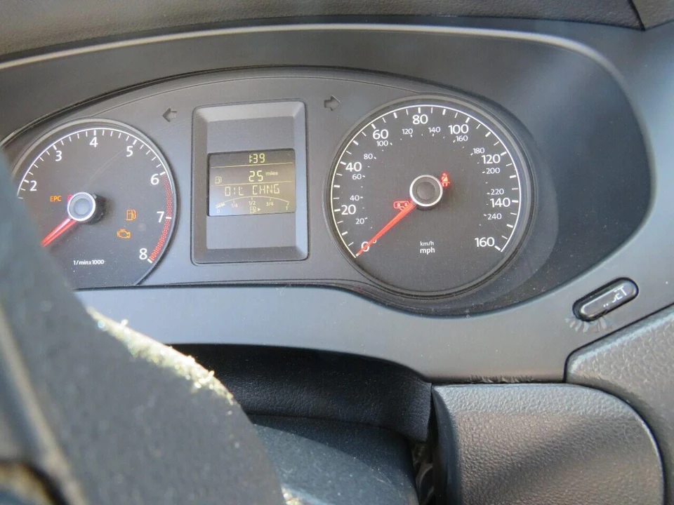 2014 Volkswagen A6 Jetta - Image 18 of 27
