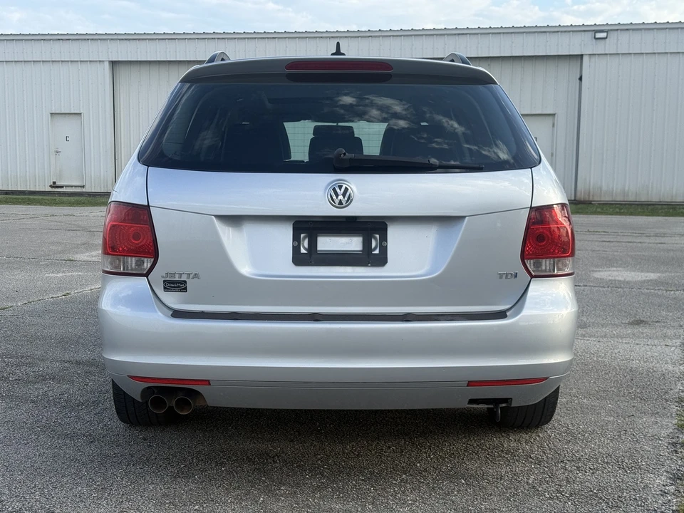 2014 Volkswagen A6 Jetta - Image 9 of 21