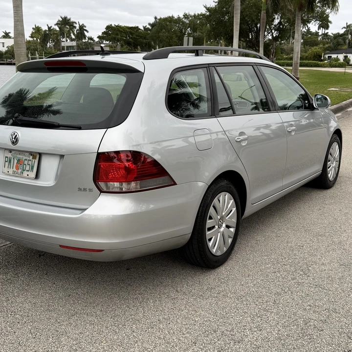 2014 Volkswagen A6 Jetta - Image 11 of 12