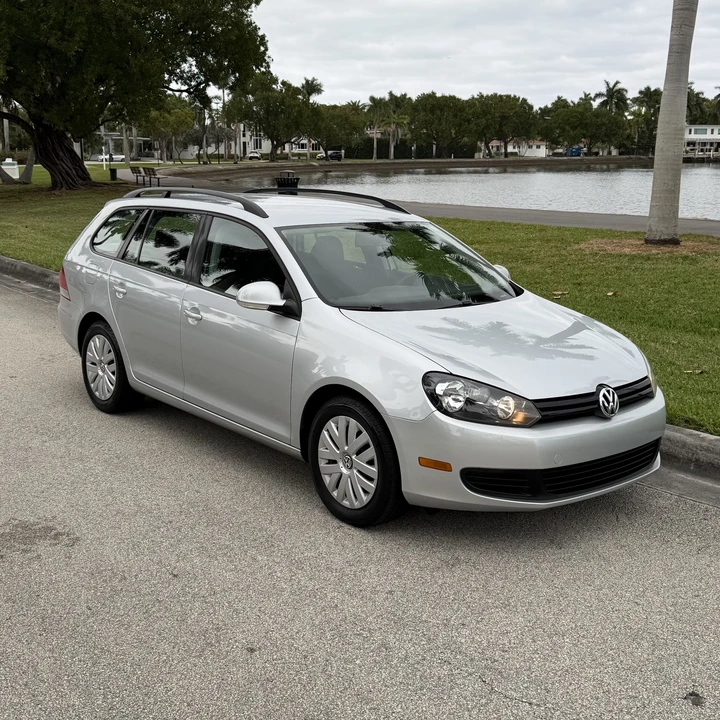 2014 Volkswagen A6 Jetta - Image 2 of 12