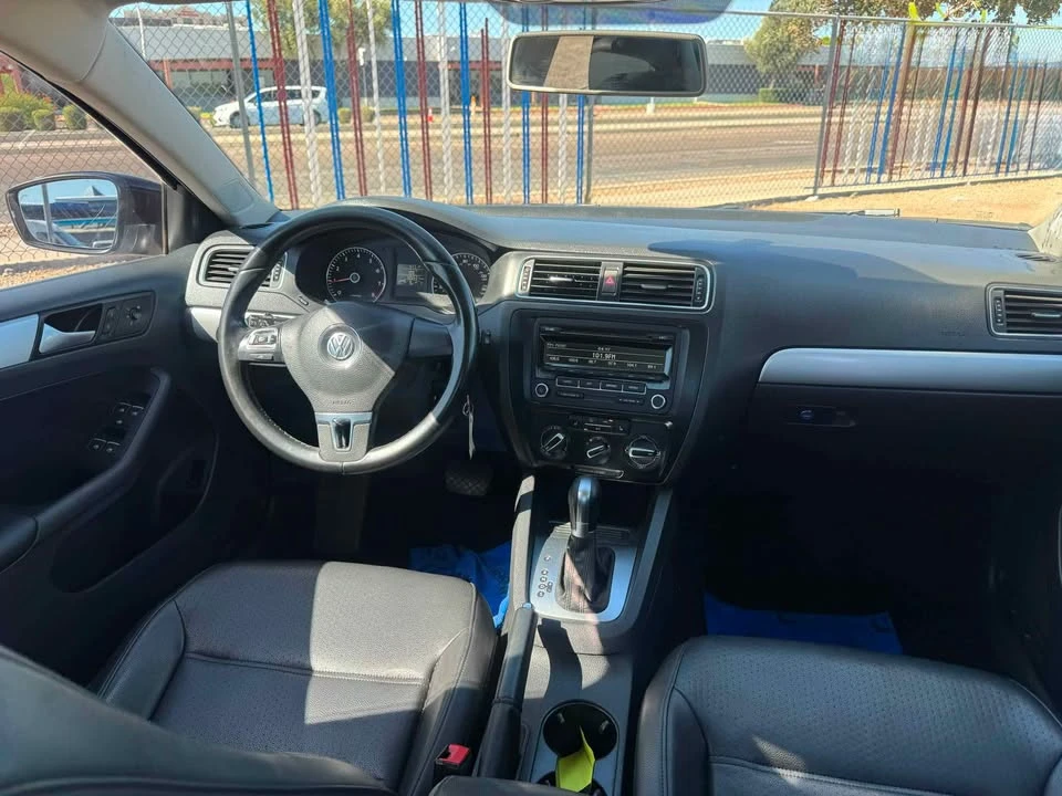 2014 Volkswagen A6 Jetta - Image 14 of 15