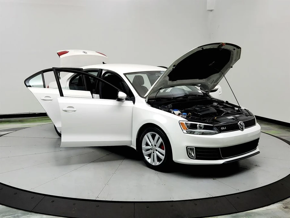 2014 Volkswagen A6 Jetta - Image 10 of 21