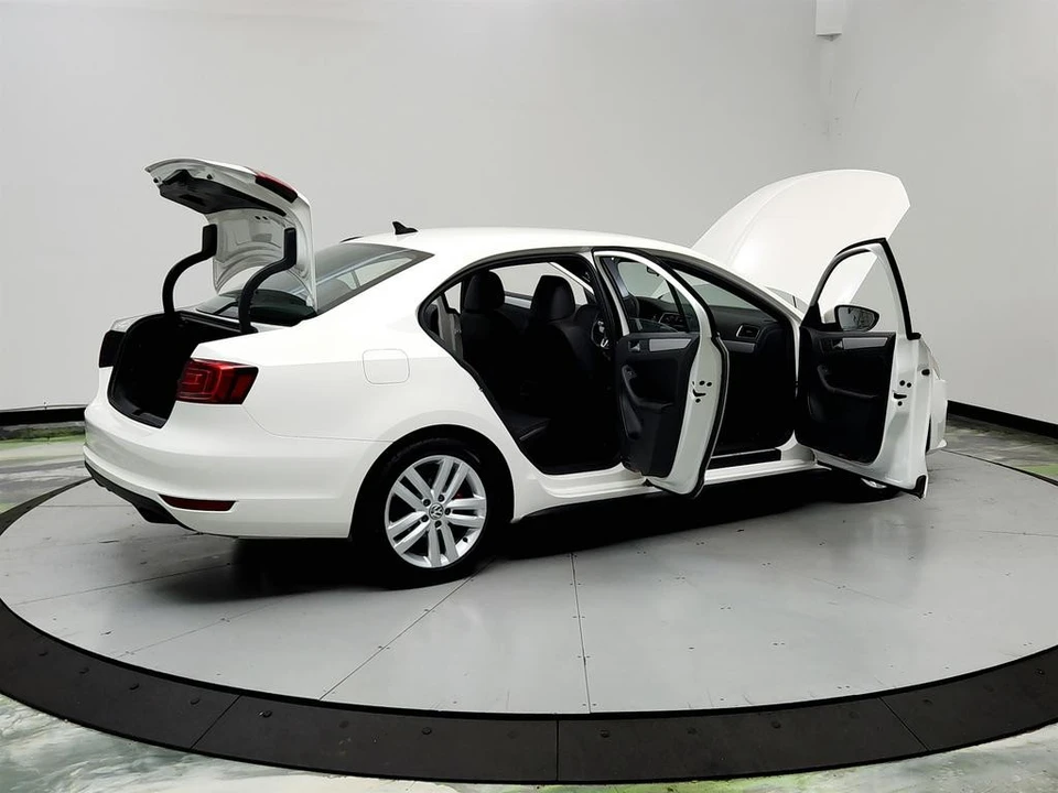 2014 Volkswagen A6 Jetta - Image 11 of 21
