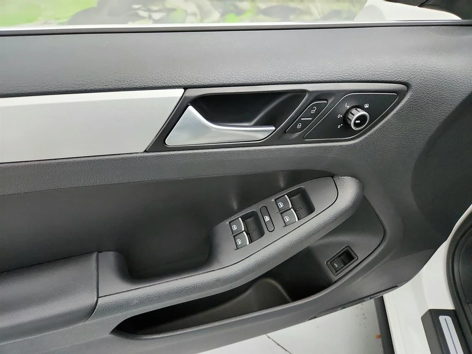 2014 Volkswagen A6 Jetta - Image 19 of 21