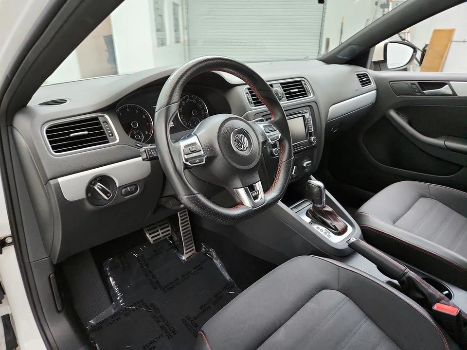 2014 Volkswagen A6 Jetta - Image 13 of 21