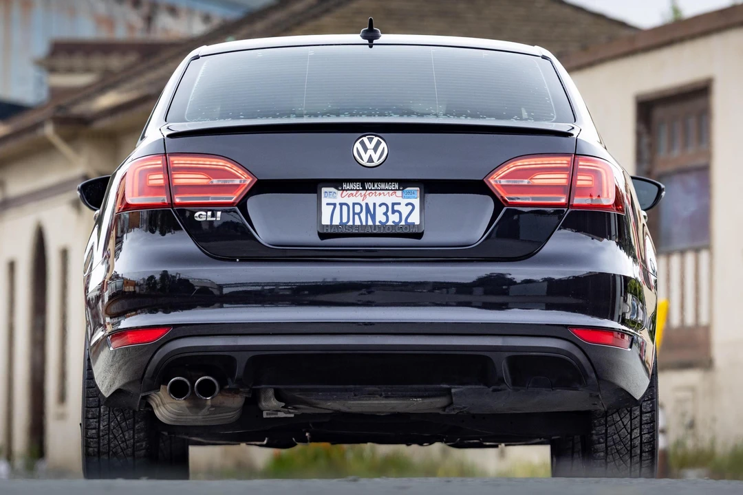 2014 Volkswagen A6 Jetta - Image 5 of 31