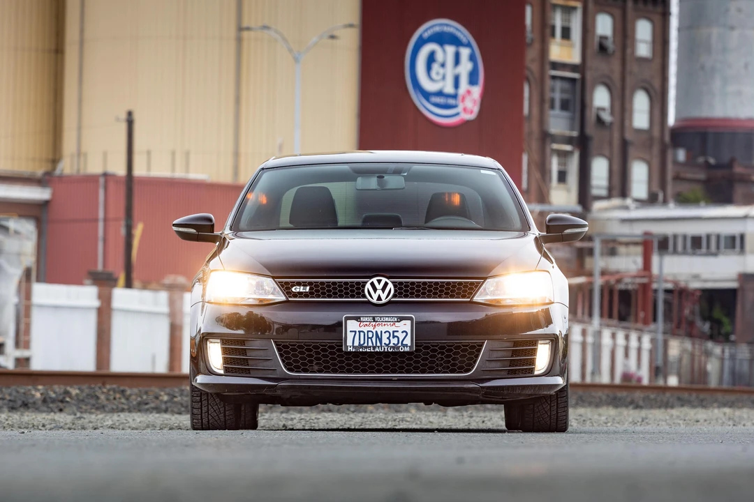 2014 Volkswagen A6 Jetta - Image 7 of 31