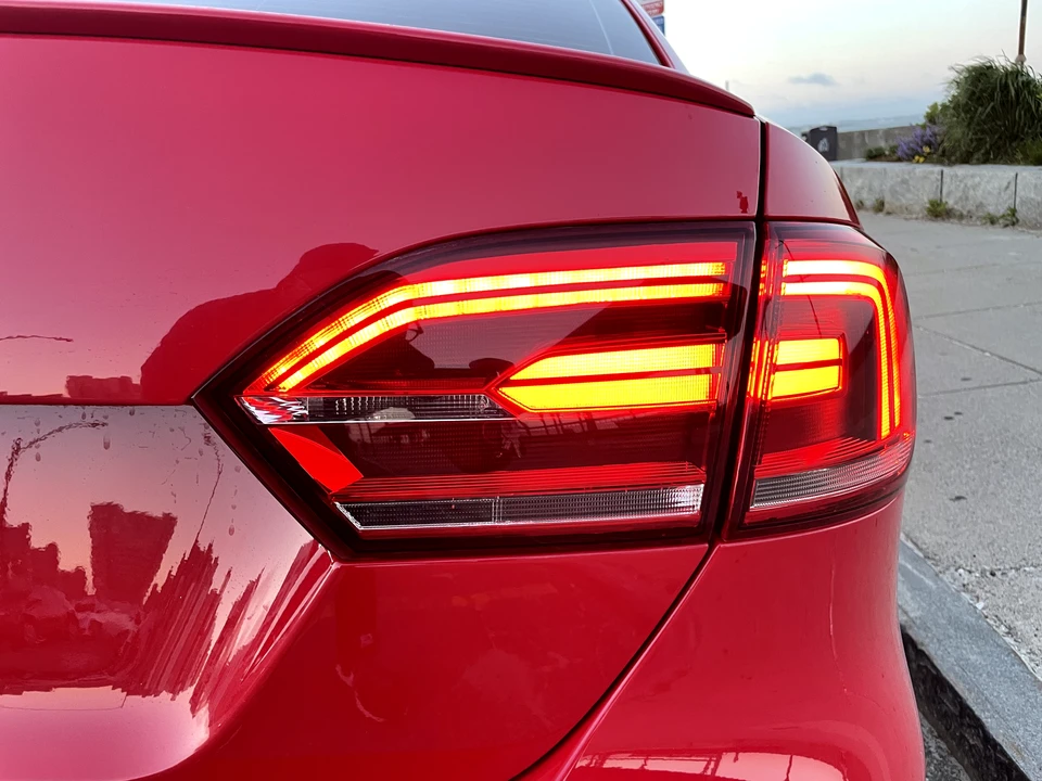 2014 Volkswagen A6 Jetta - Image 18 of 31
