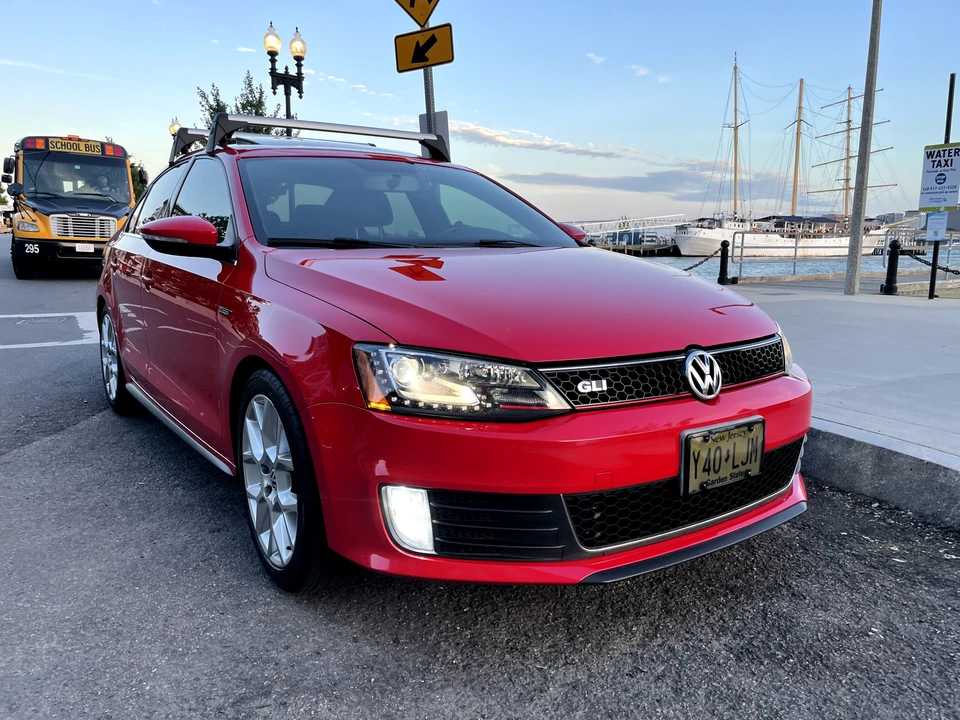 2014 Volkswagen A6 Jetta - Image 10 of 31