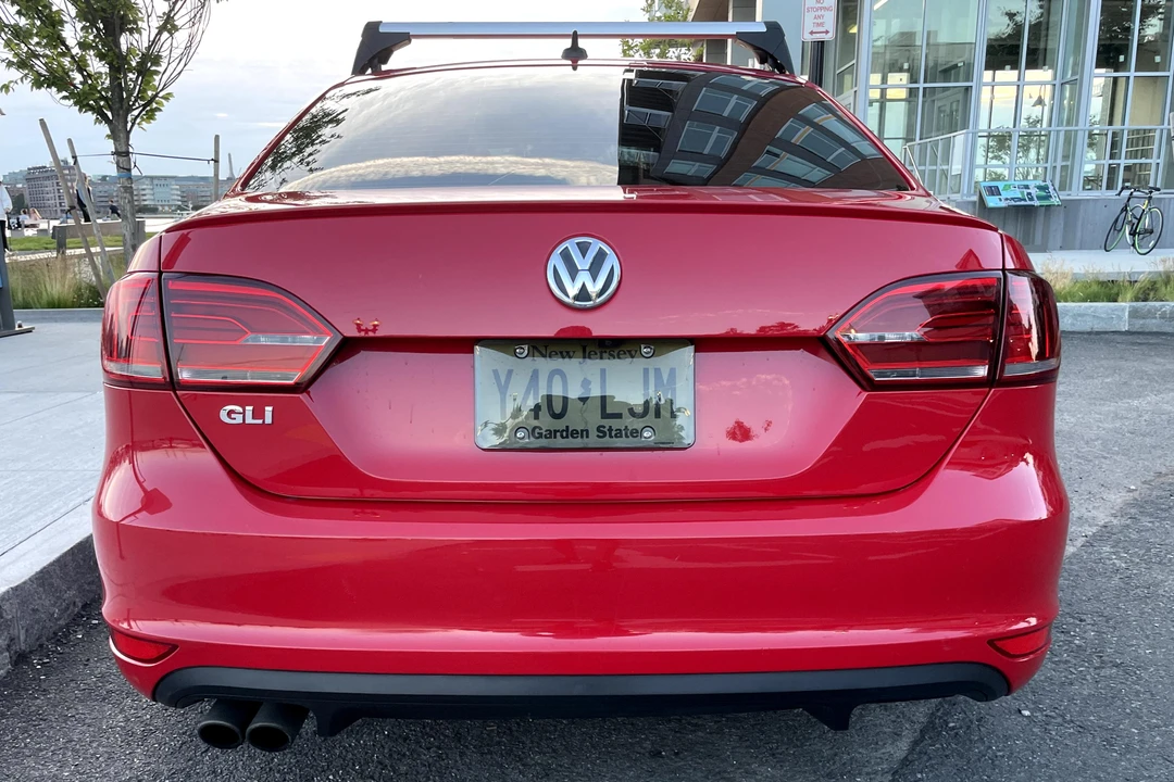 2014 Volkswagen A6 Jetta - Image 5 of 31