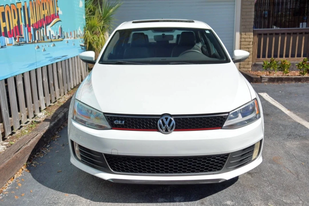 2014 Volkswagen A6 Jetta - Image 3 of 12