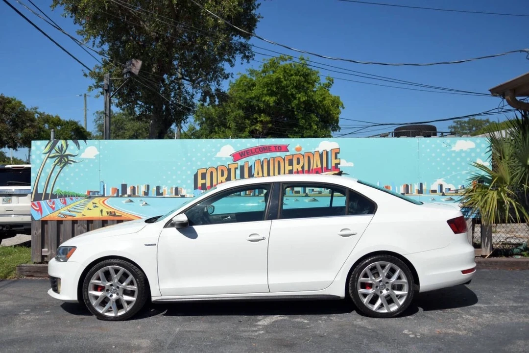 2014 Volkswagen A6 Jetta - Image 5 of 12