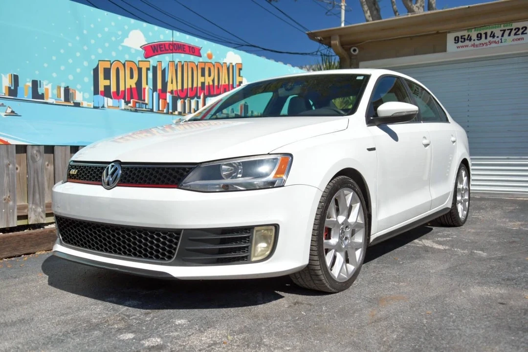 2014 Volkswagen A6 Jetta - Image 4 of 12