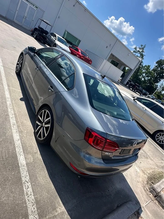 2014 Volkswagen A6 Jetta - Image 5 of 8