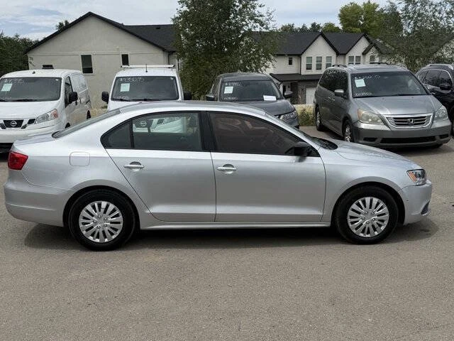 2014 Volkswagen A6 Jetta - Image 2 of 18
