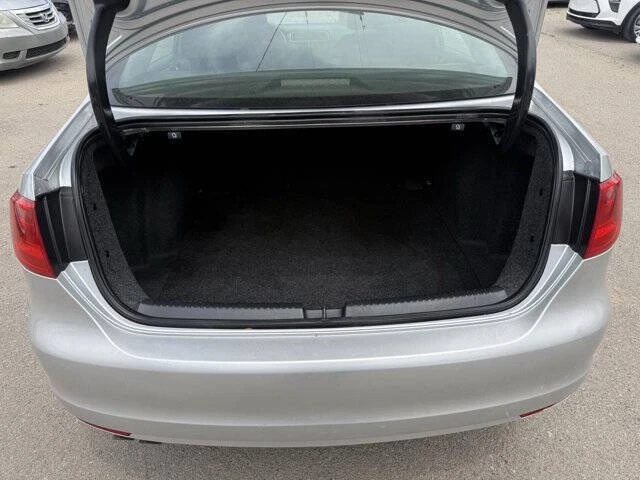 2014 Volkswagen A6 Jetta - Image 16 of 18