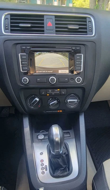2014 Volkswagen A6 Jetta - Image 11 of 17