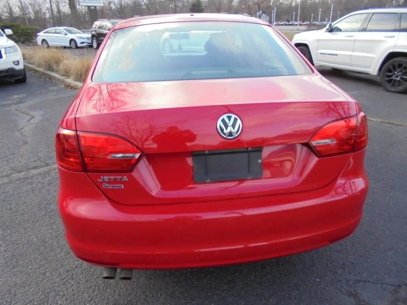 2014 Volkswagen A6 Jetta - Image 4 of 12