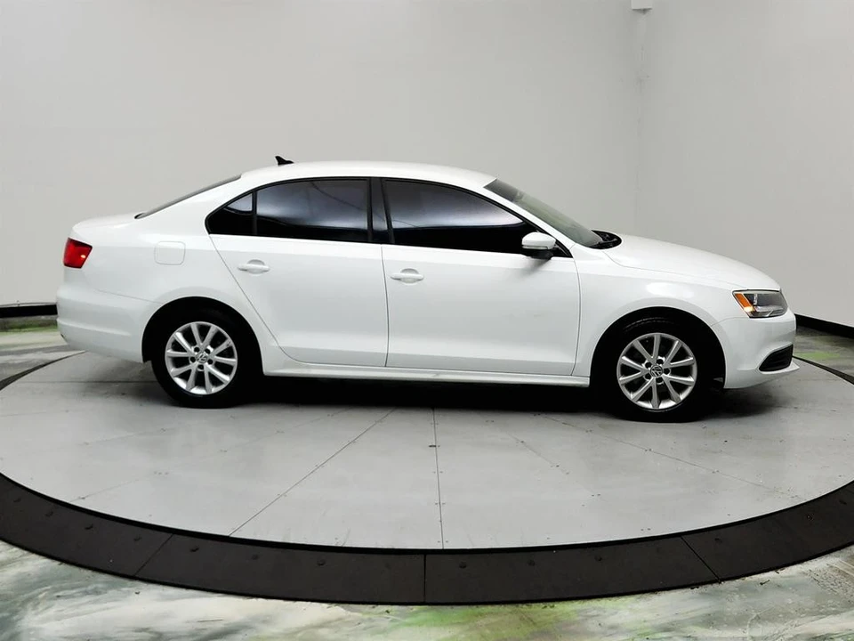 2014 Volkswagen A6 Jetta - Image 4 of 12