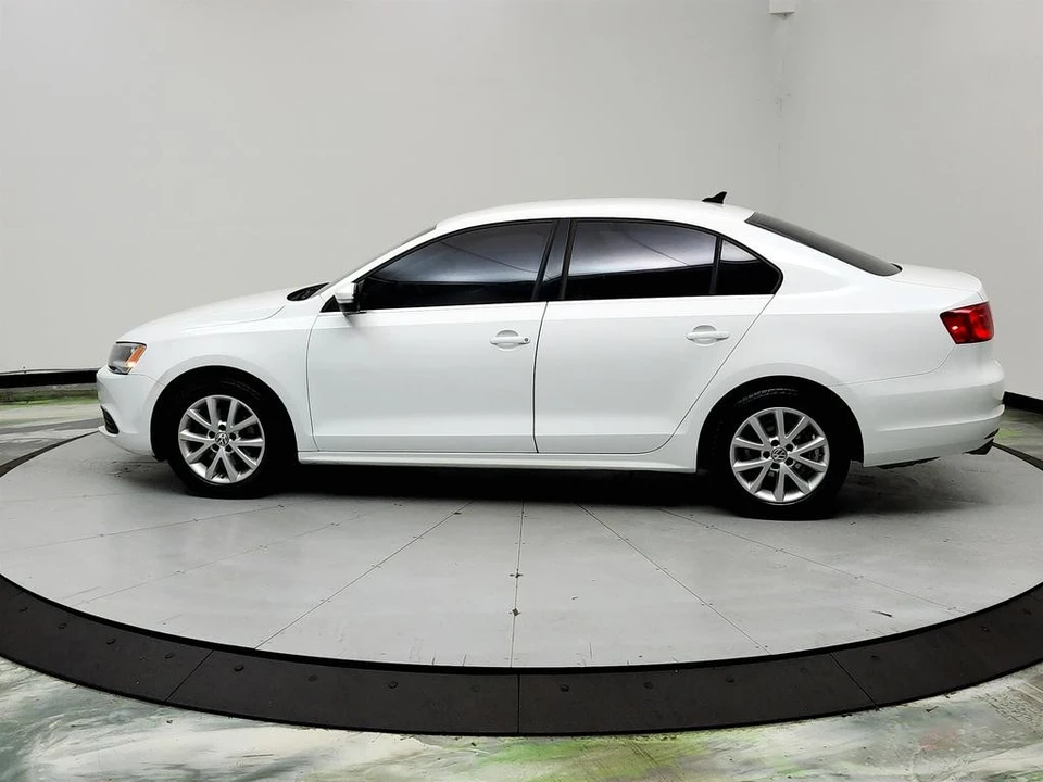 2014 Volkswagen A6 Jetta - Image 8 of 12