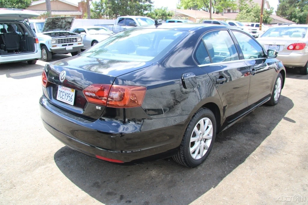 2014 Volkswagen A6 Jetta - Image 7 of 24
