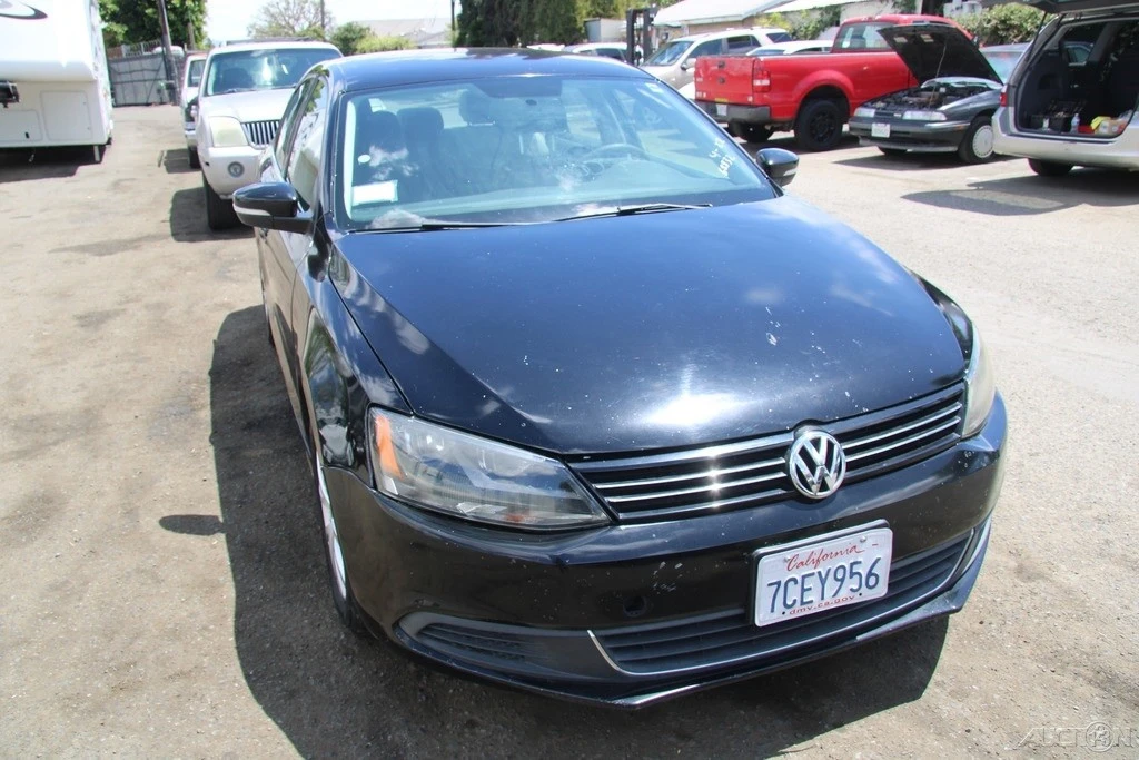 2014 Volkswagen A6 Jetta - Image 11 of 24