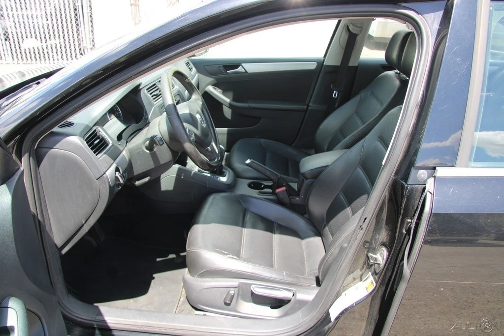 2014 Volkswagen A6 Jetta - Image 15 of 24