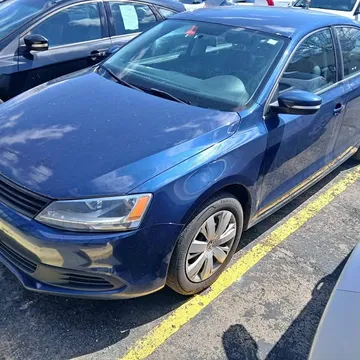 2014 Volkswagen Jetta SE Sedan 4D