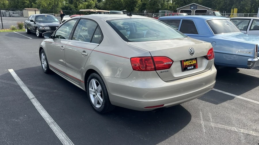 2014 Volkswagen A6 Jetta - Image 4 of 6