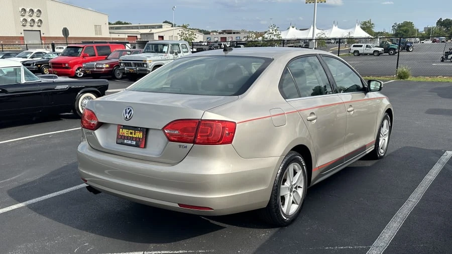 2014 Volkswagen A6 Jetta - Image 2 of 6