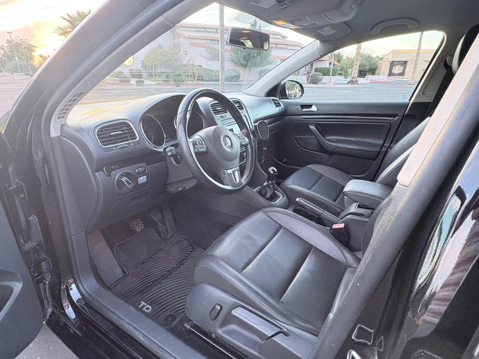 2014 Volkswagen A6 Jetta - Image 29 of 31
